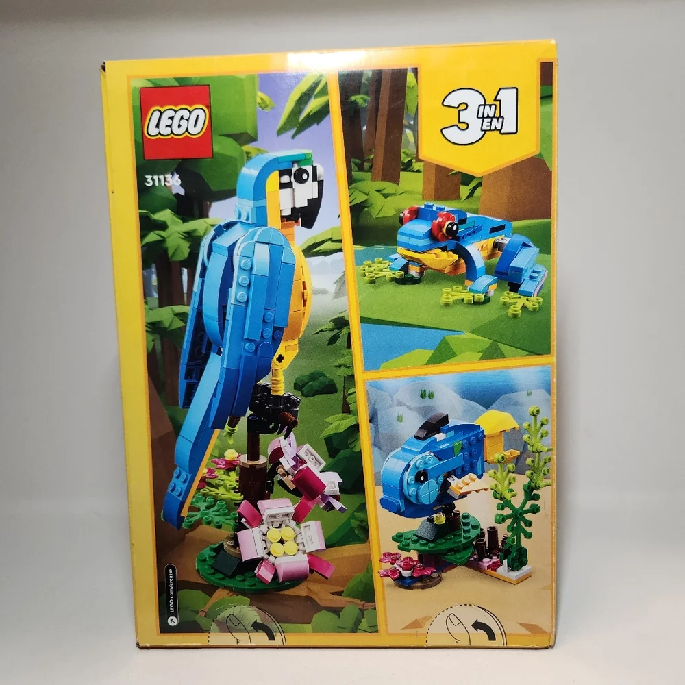 Lego Creator 3in1 Exotic Parrot Macaw Fish Frog Lego Set 253 Pieces CHRISTMAS